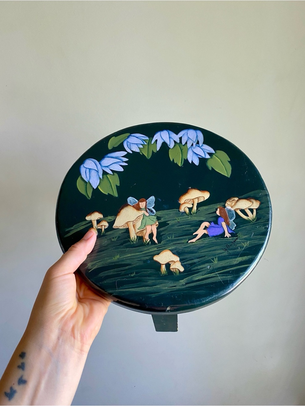 Hand-Painted Dark Green Fairy Garden Mushroom Mini Stool 8 1/2"H